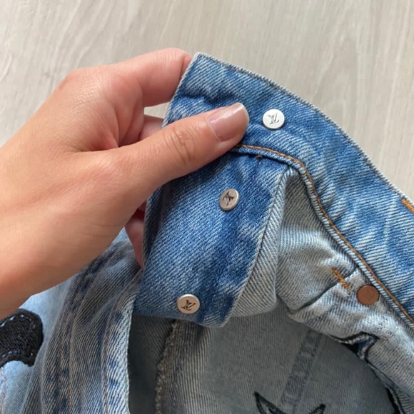 SOLDLouis Vuitton Jeans - Picture 6 of 10